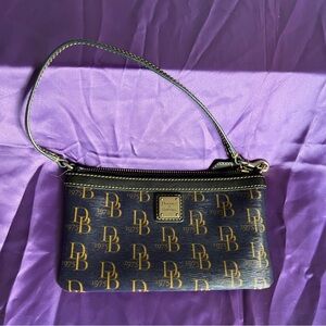 Dooney & Bourke Large Slim Gretta Wristlet
